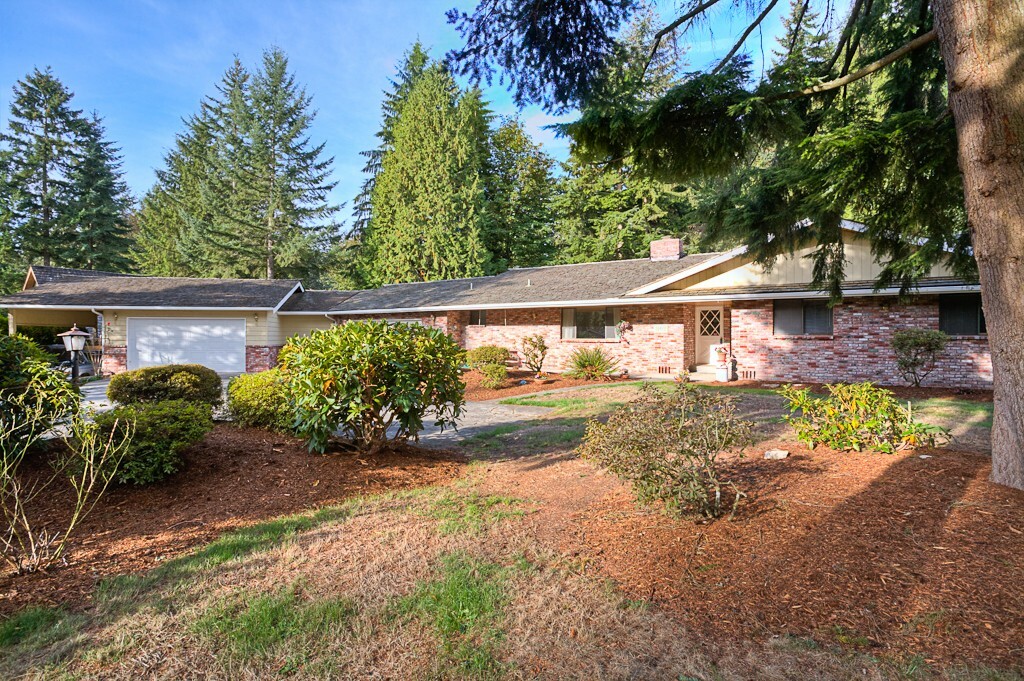 Property Photo:  20412 78th Ave SE  WA 98296 