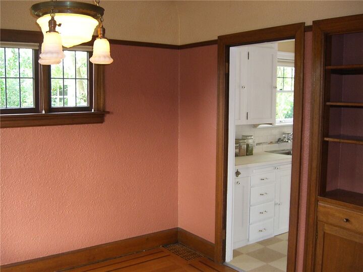 Property Photo:  612 NW 67th St  WA 98117 