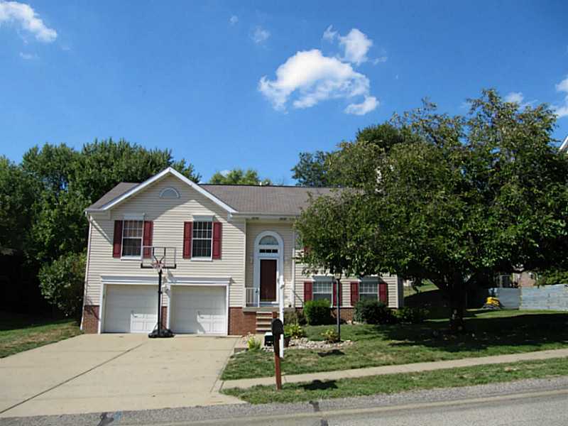 Property Photo:  76 Rodgers Drive  PA 15108 