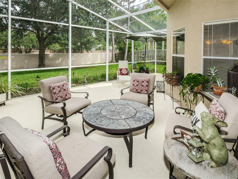 Property Photo:  4762 Stoneview Circle  FL 34677 