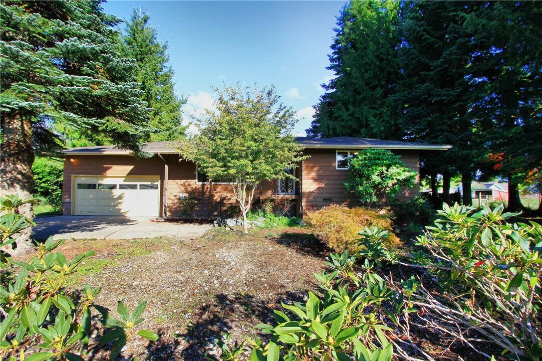 Property Photo: 8330 382nd Avenue SE WA 98065