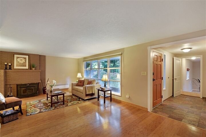 Property Photo: 15229 Dayton Ave N WA 98133
