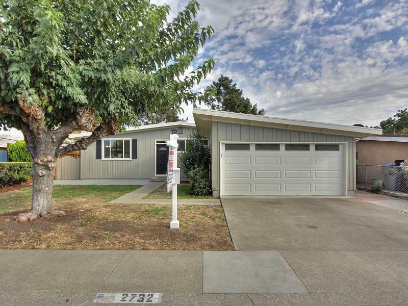 Property Photo:  2732 Sussex Drive  CA 95127 