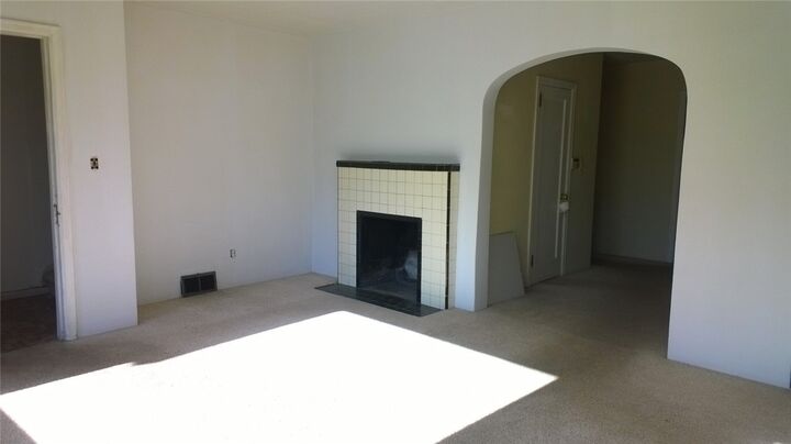 Property Photo:  1011 N K St  WA 98303 