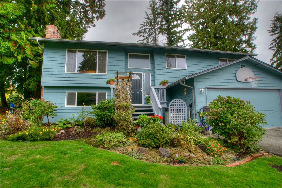 Property Photo: 16813 1st Ave SE WA 98012