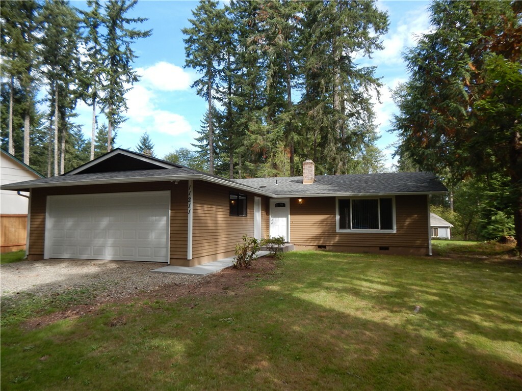 Property Photo:  11211 149 Ave Kpn  WA 98329 