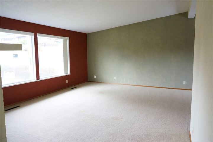 Property Photo:  7402 22nd St W  WA 98466 