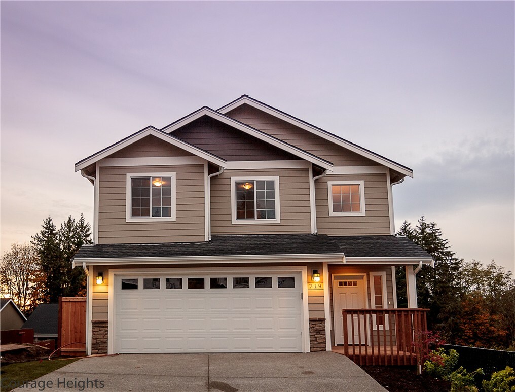 Property Photo:  707 Courage Ct SE  WA 98366 