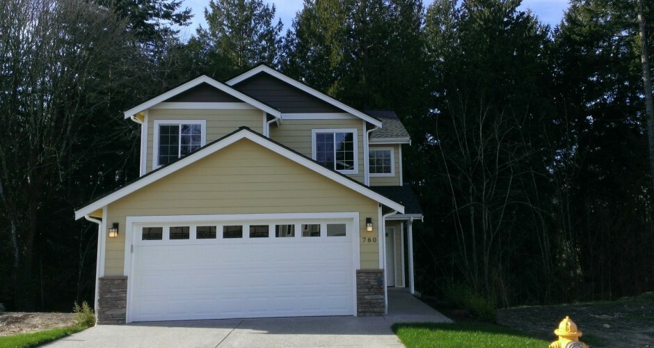 Property Photo:  713 Courage Ct SE  WA 98366 