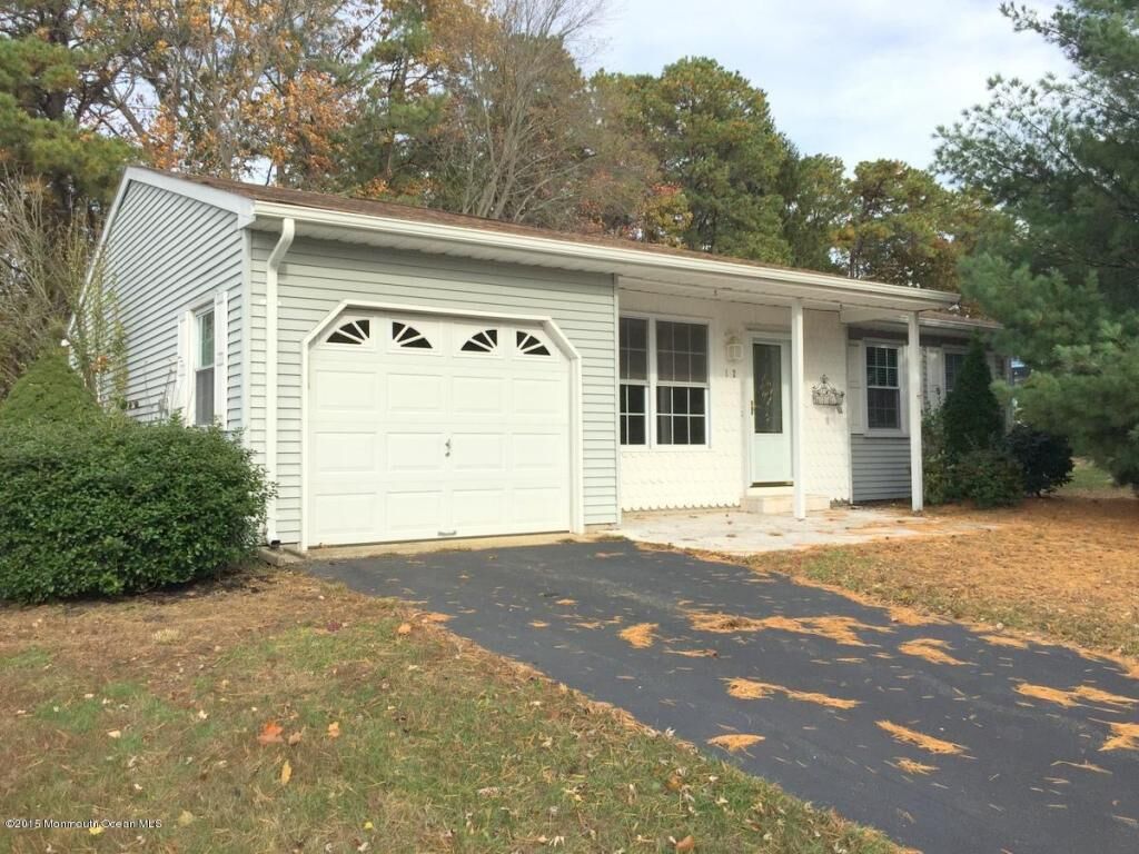 Property Photo:  12 Hampshire Lane  NJ 08759 