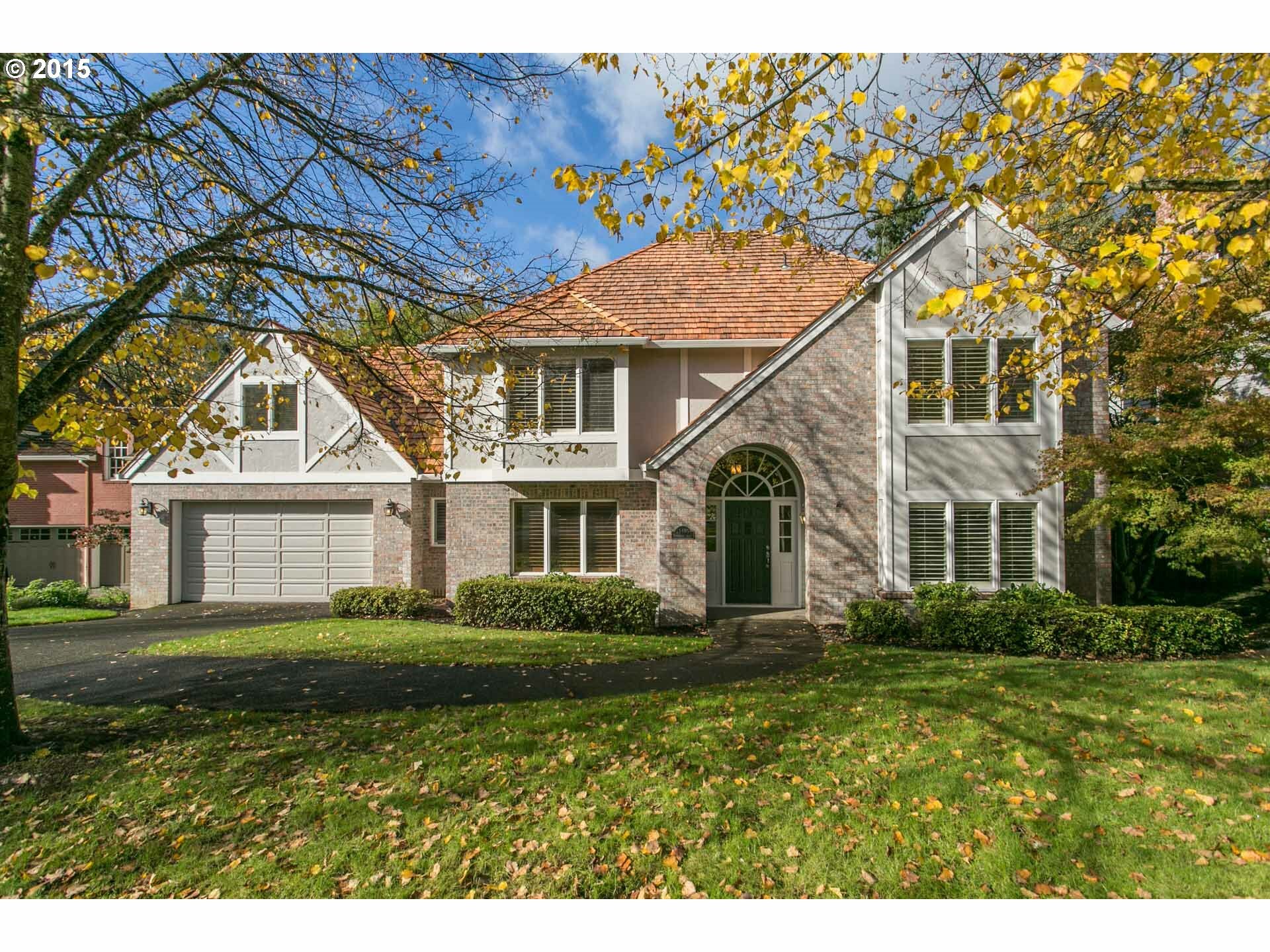 Property Photo: 13485 Streamside Dr OR 97035