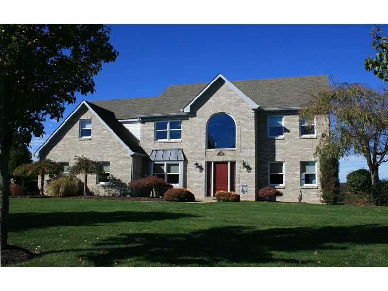 Property Photo:  214 Fox Run Drive  PA 15367 