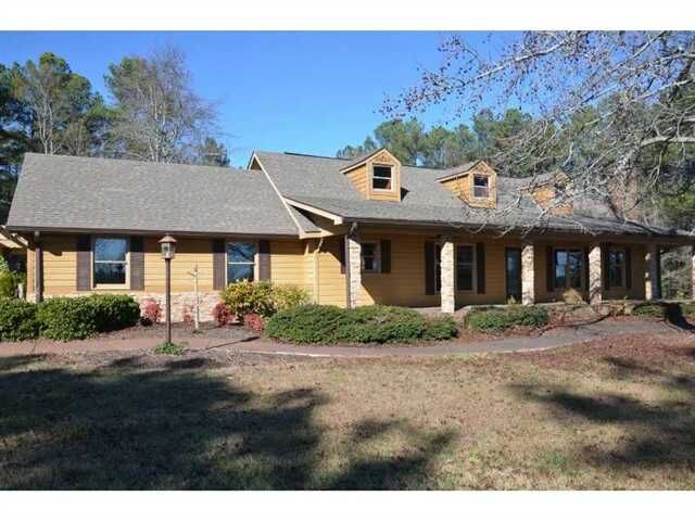 Property Photo: 130 Little Vine Church Road GA 30110