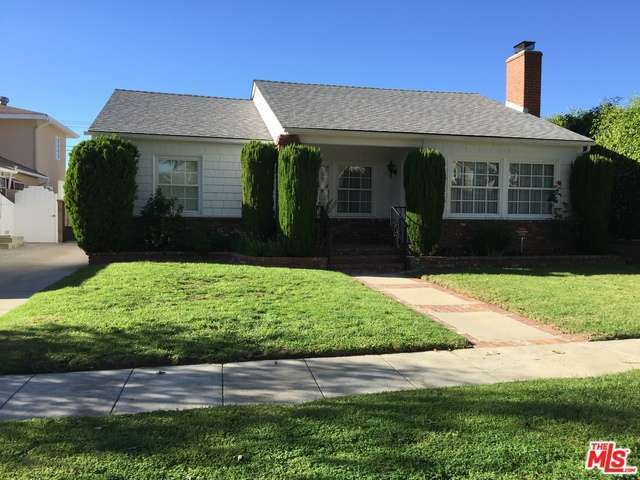 Property Photo:  7517 Alverstone Ave  CA 90045 