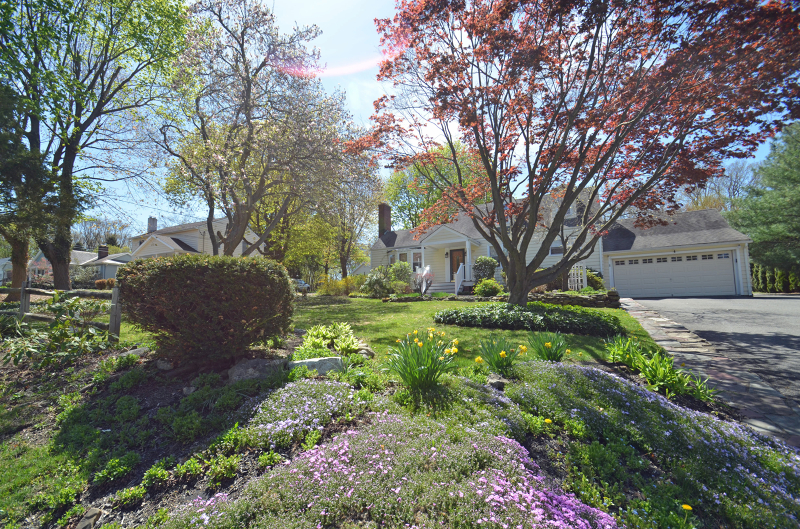Property Photo: 79 Washburn Ave NJ 07882