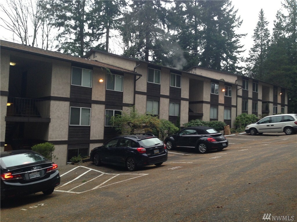 Property Photo:  8614 238th St SW 102  WA 98026 