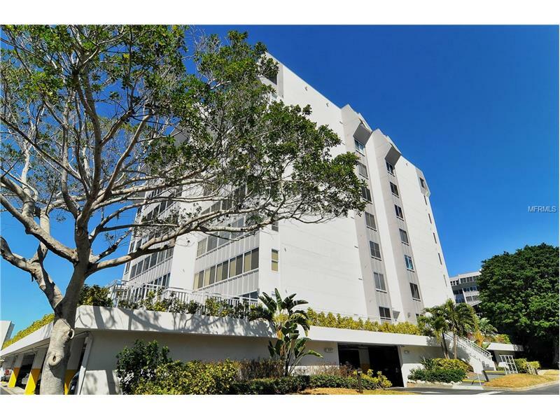 1080 W Peppertree Lane 406A  Sarasota FL 34242 photo