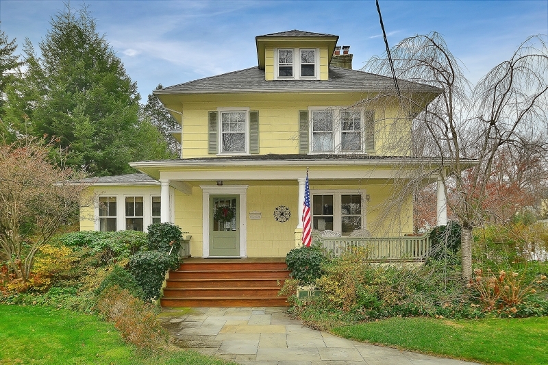 Property Photo: 112 N Walnut St NJ 07450