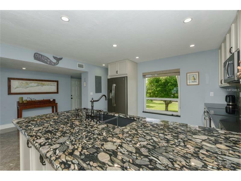 Property Photo:  4600 Gulf Of Mexico Drive E201  FL 34228 