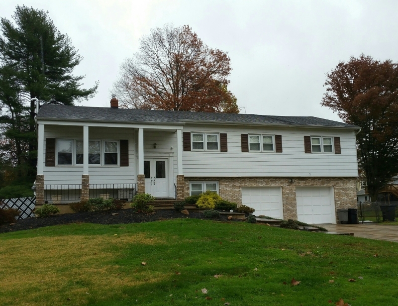 Property Photo:  3 Millstone Dr  NJ 08512 