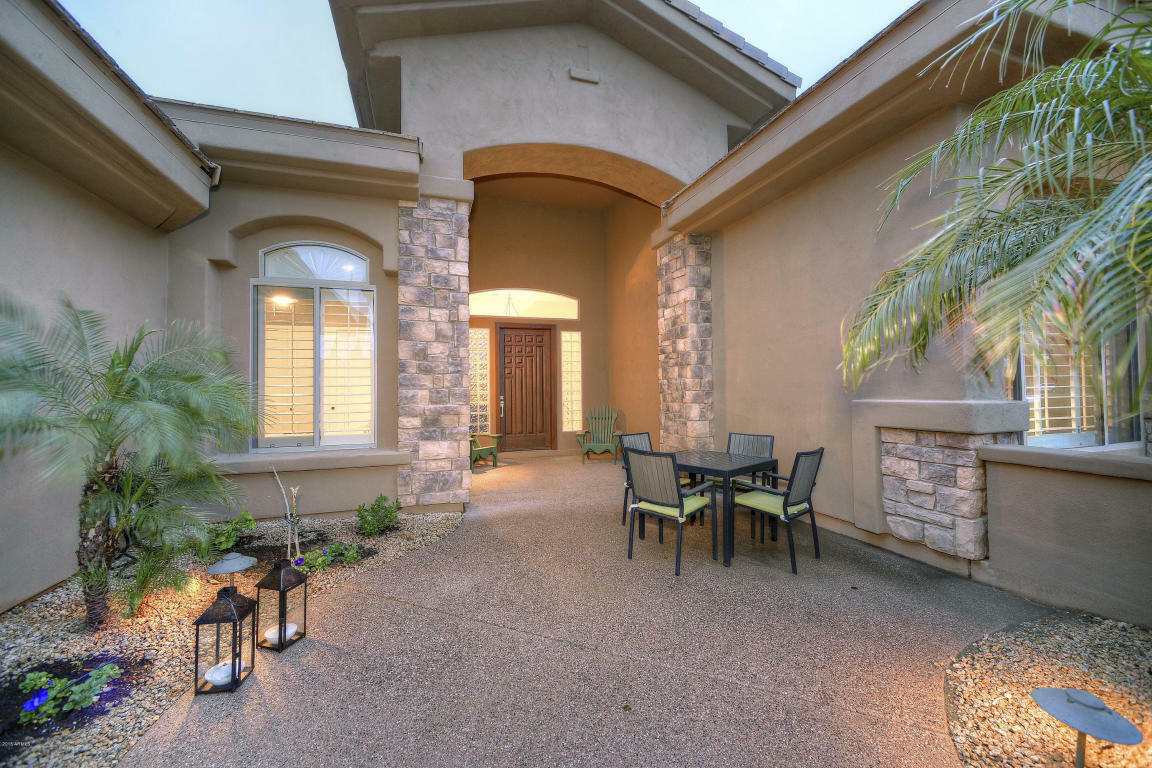 Property Photo:  1714 W Yellowstone Way  AZ 85248 