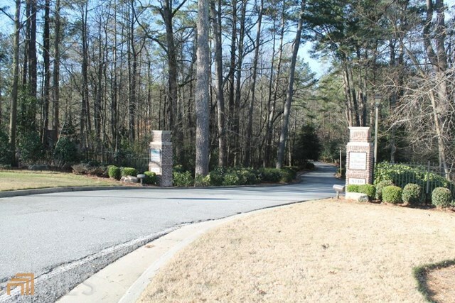 Property Photo:  8740 Roswell Rd 4A  GA 30350 