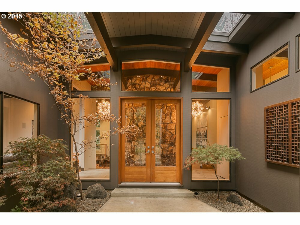 Property Photo: 6433 SW Laber Rd OR 97221