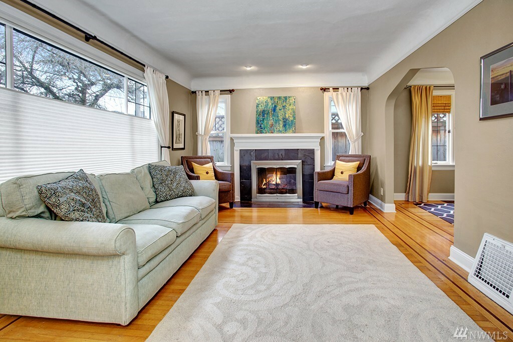 Property Photo: 347 NW 76th St WA 98117