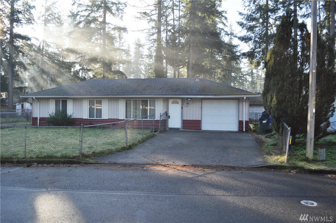 Property Photo:  26217 195th Place SE  WA 98042 