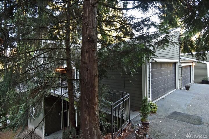 4231 155th Place SE  Bellevue WA 98006 photo