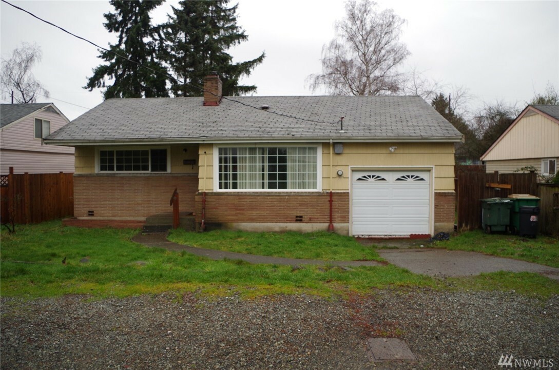 Property Photo:  7928 48th Ave S  WA 98118 