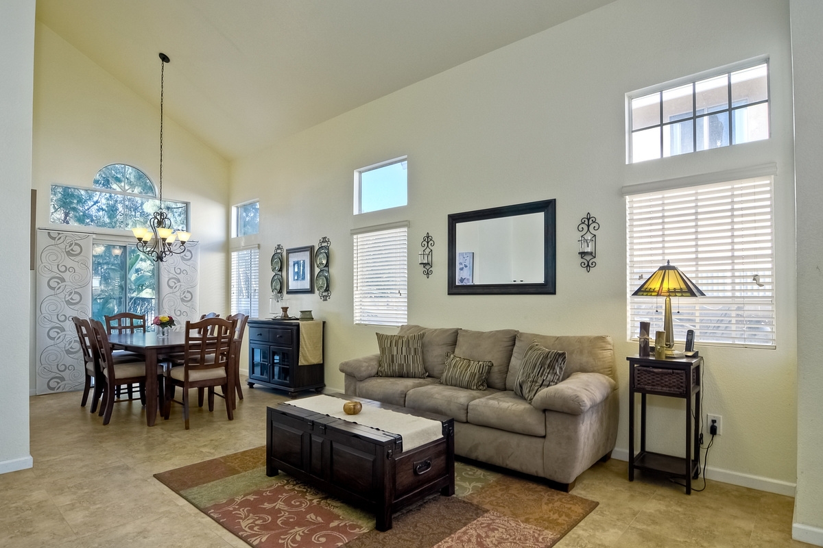 Property Photo: 13486 Chaco Ct CA 92129