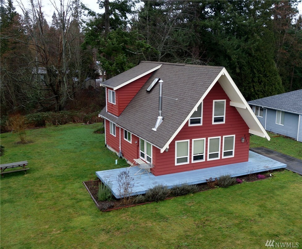 Property Photo: 8255 Chilliwack Rd WA 98230