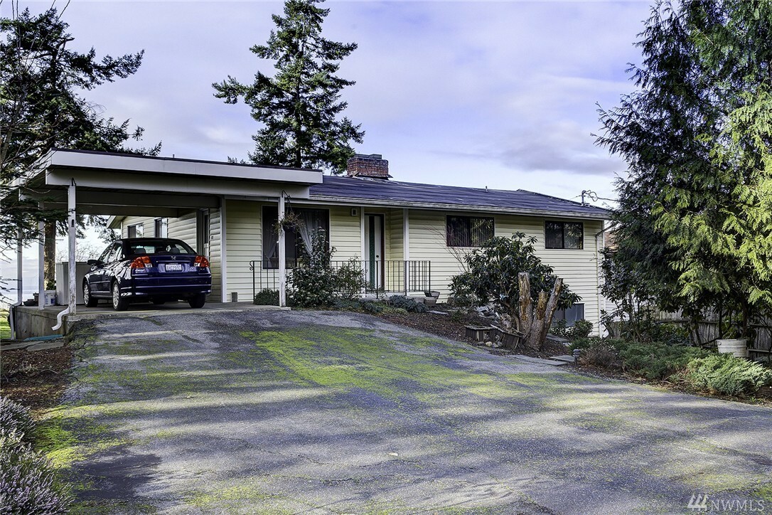 Property Photo:  11720 Marine View Drive  WA 98026 