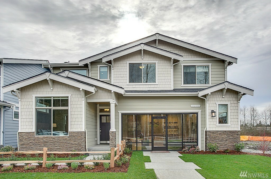Property Photo: 3702 130th Place SE 40 WA 98208