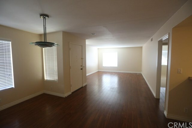 Property Photo:  42 Woodleaf  CA 92614 