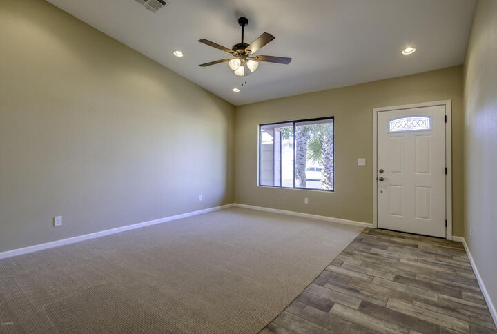 Property Photo: 14607 N 59th Drive AZ 85306