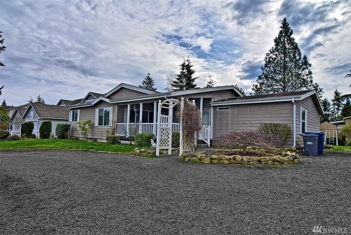 Property Photo: 908 121st St SW WA 98204