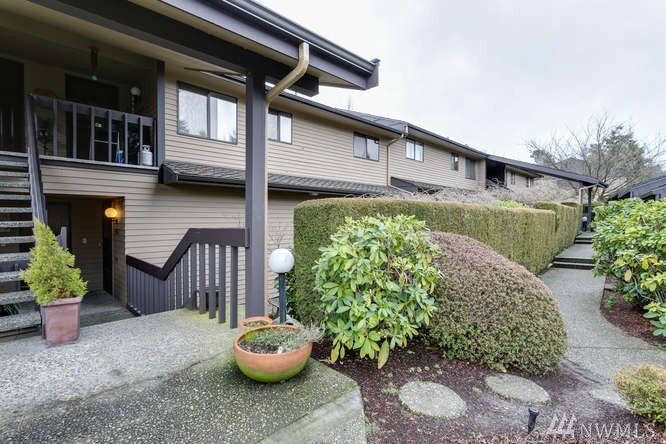 Property Photo: 10642 Glen Acres Dr S WA 98168