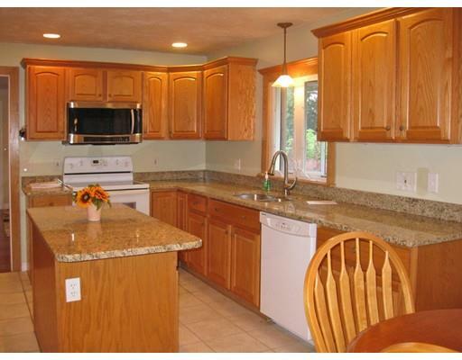 Property Photo: 264 Highland Avenue MA 01453