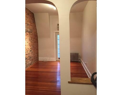 Property Photo: 554 E 4th Street 6 MA 02127