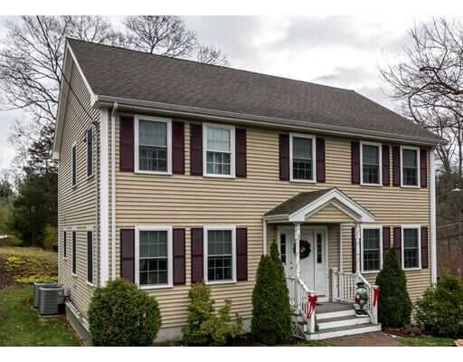 Property Photo:  5 Cedarcroft Lane  MA 02451 