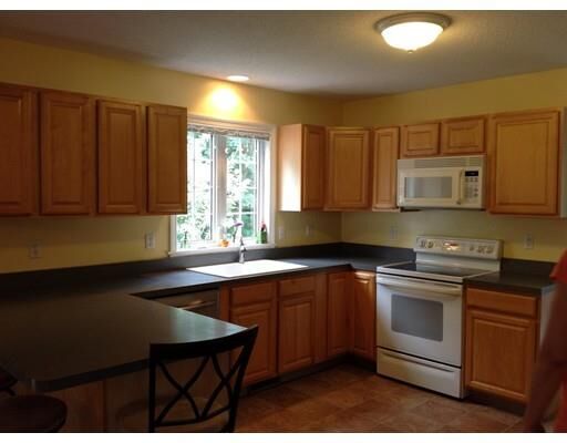 Property Photo: 28 Woodside Cir MA 01077