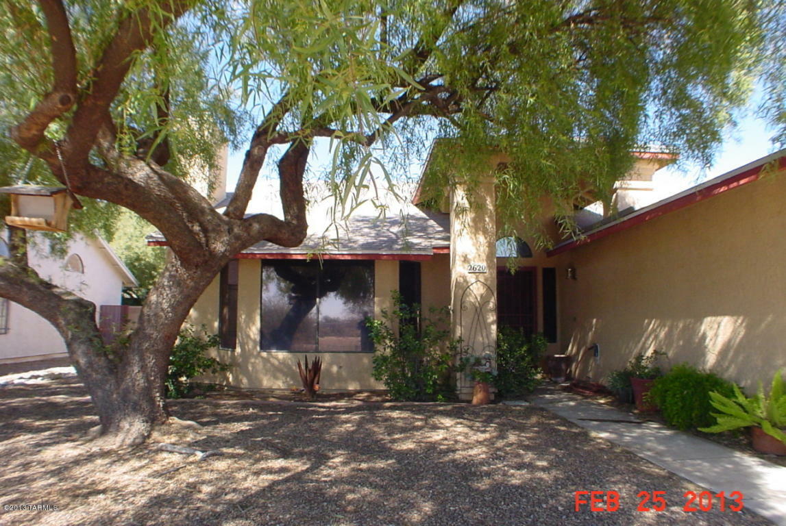 Property Photo:  2620 W Camino Del Grijalva  AZ 85742 