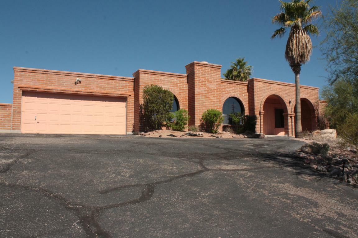 Property Photo: 1410 W Vista Alesha AZ 85704