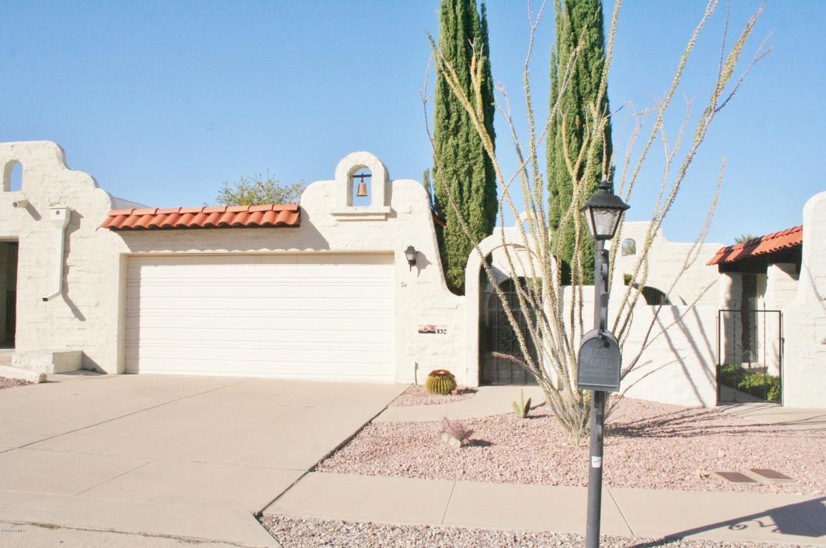 Property Photo: 832 W Calle Del Regalo AZ 85614