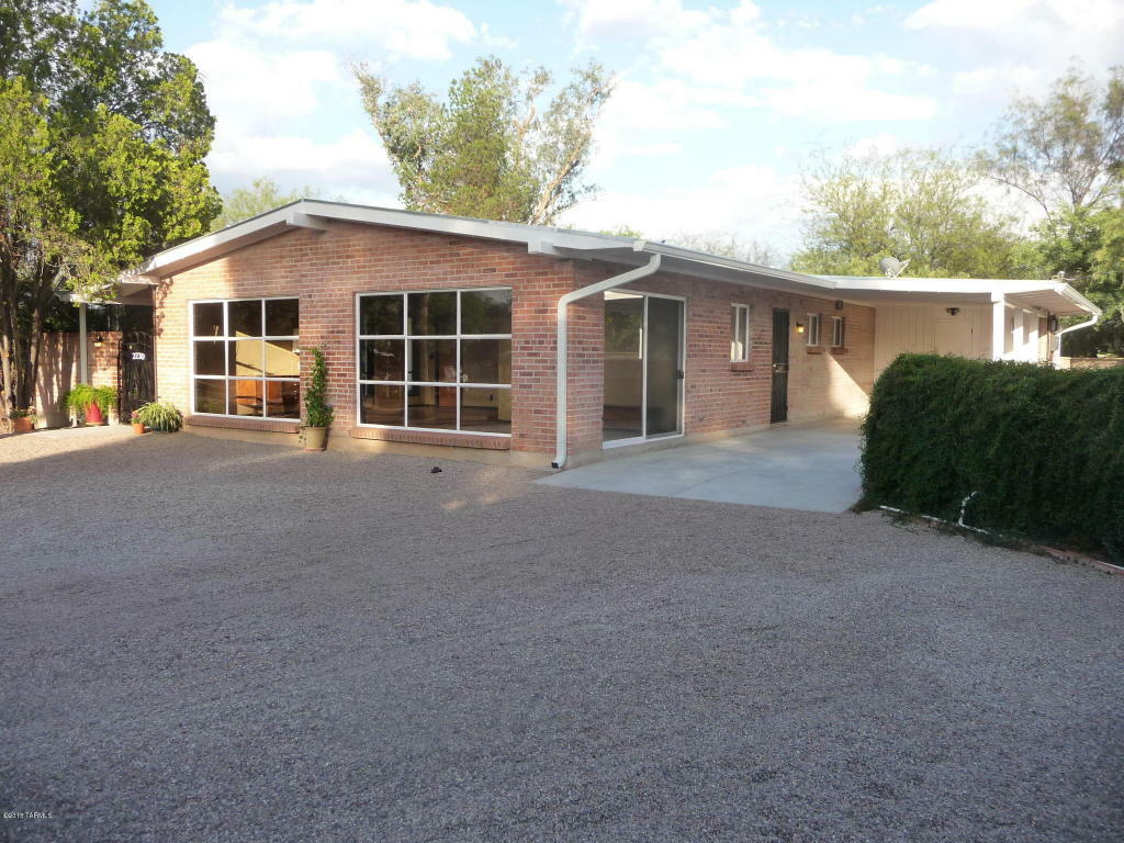 Property Photo: 2230 E Towner Street AZ 85719
