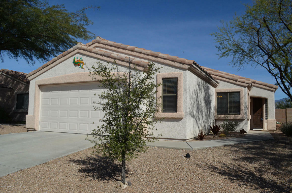 Property Photo: 3768 N Nash Creek Court AZ 85745