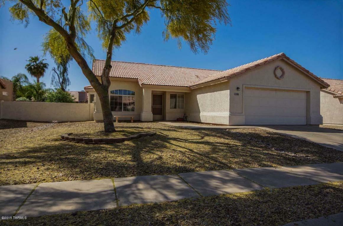 Property Photo:  9021 N Yellow Moon Drive  AZ 85743 