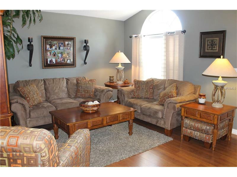 Property Photo: 512 Sunset Beach Court FL 33594